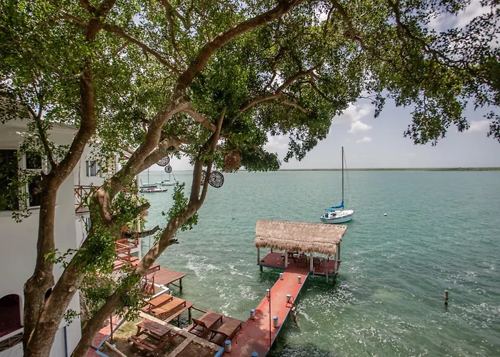 Seven Blue House Village & Lodge Bacalar
